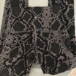 Wunder Under Leggings- High Rise